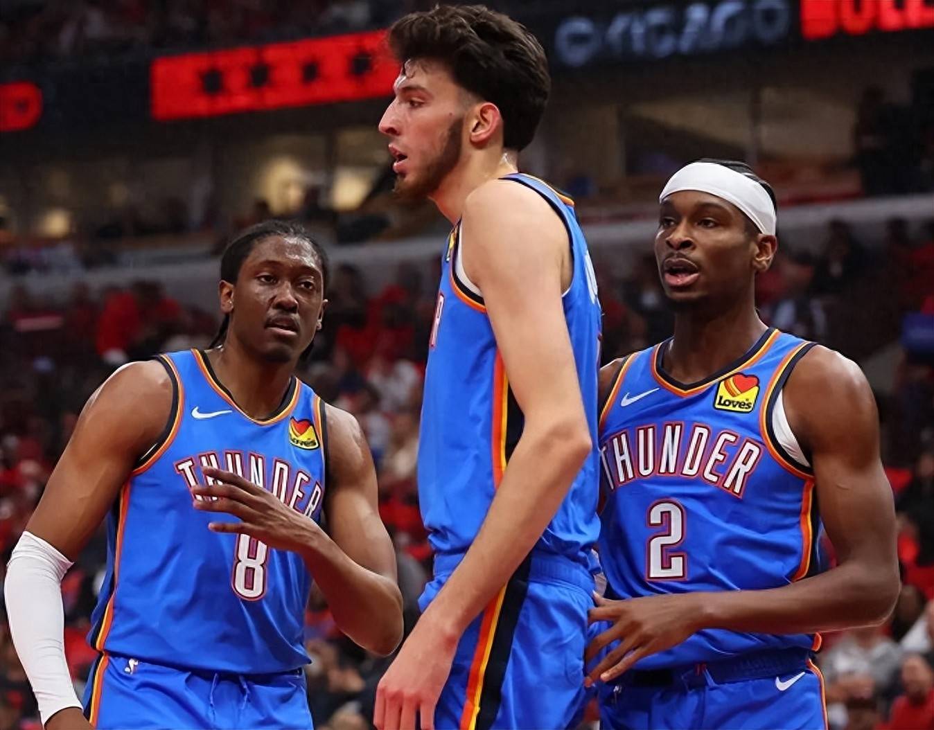 罗马诺：曼联新援奥罗斯科将在未来几天抵达英国完成转会流程（罗马诺：奥罗斯科将于近日抵英，完成加盟曼联手续）