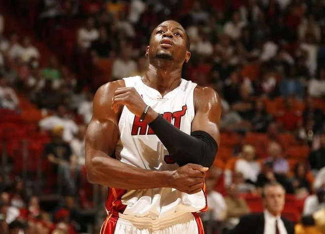 篮球勇士新签球员快速融入（勇士新援火速融入球队）