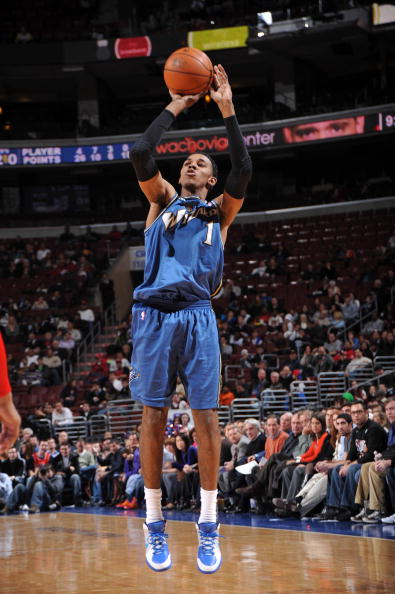 德转比甲身价前10：措利斯3000万欧第1，小斯坦科维奇上榜（德转公布比甲身价TOP10：措利斯3000万欧居首，小斯坦科维奇入围）