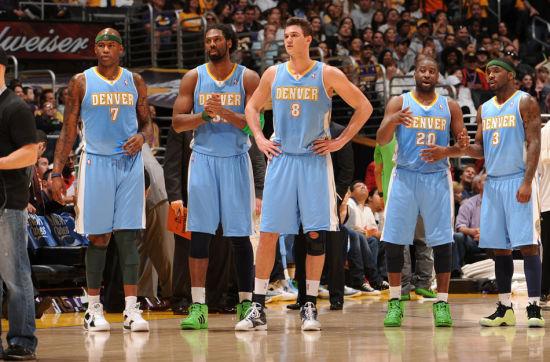 罗马3-1客胜克雷莫内塞登顶意甲，苏莱、埃文-弗格森、利马破门（罗马客场3-1力克克雷莫内塞登顶意甲，苏莱、埃文-弗格森、利马相继破门）