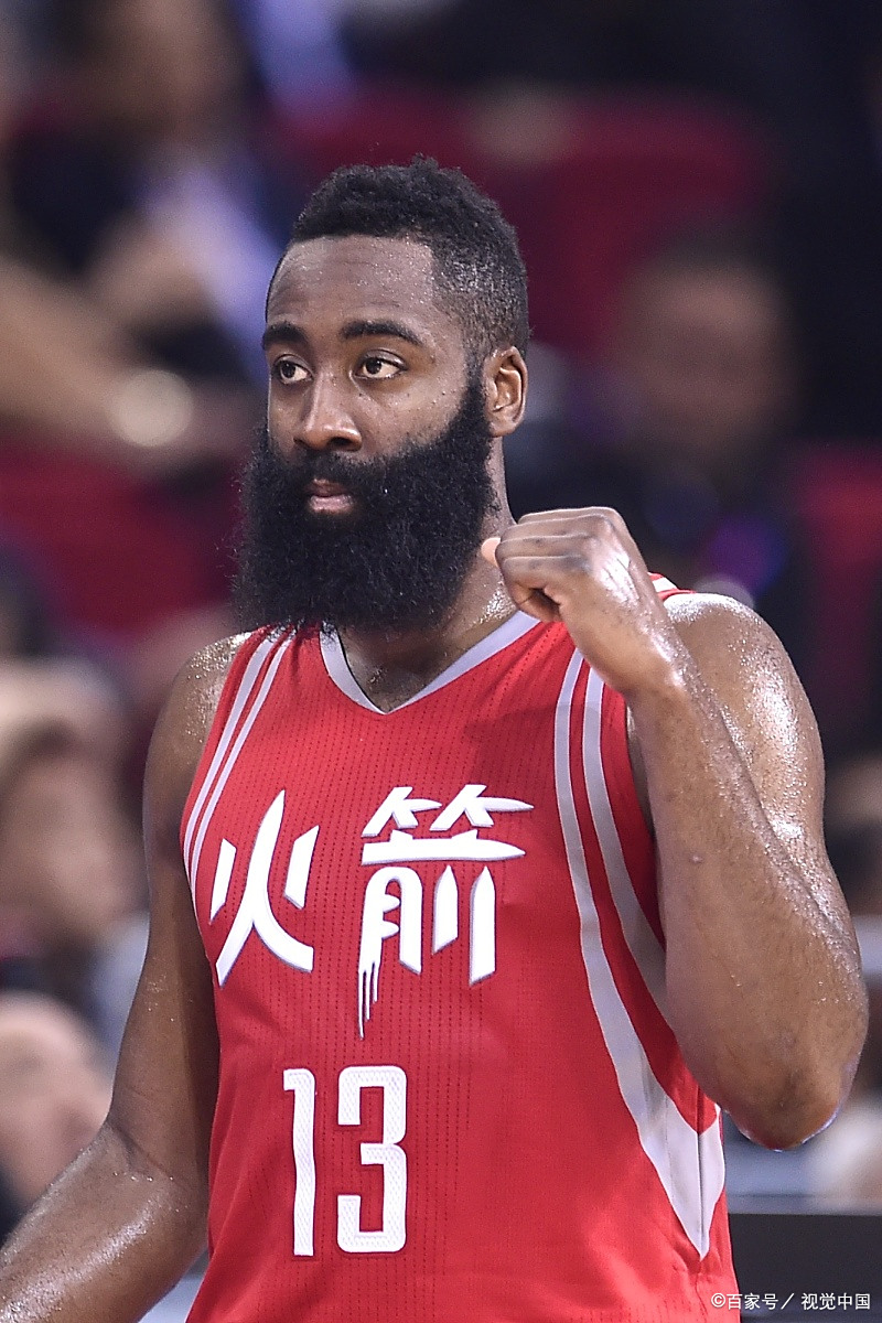 前米兰门将：圣地亚哥很难在意甲立足；球队真的很缺一名中锋（前米兰门神直言：圣地亚哥难在意甲站稳脚跟，球队亟需一名中锋）